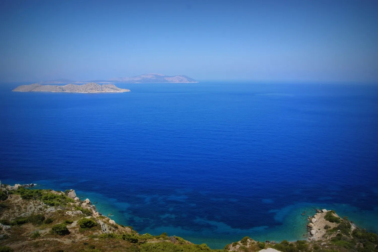 Большие острова средиземного моря. Тирренское море Италия. Средиземное море Тирренское море. Средиземное море Родос. Эгейское море Ионическое море остров Родос.