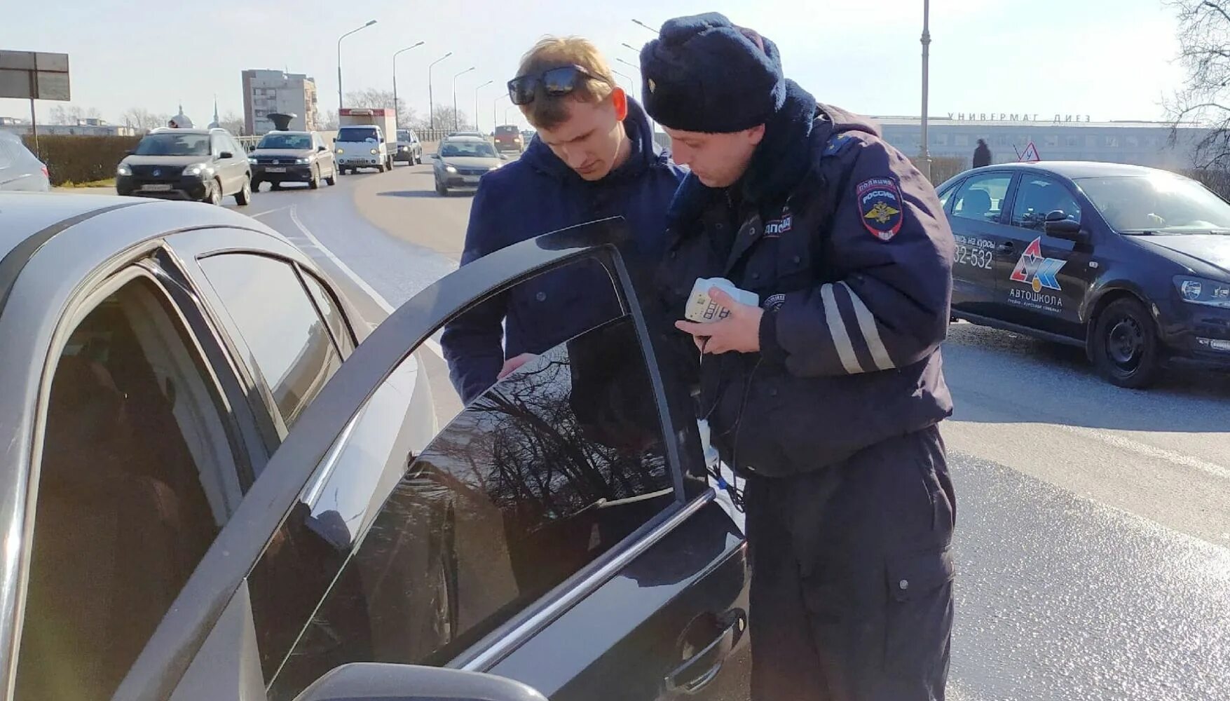 Сотрудники ГИБДД Великий Новгород. ДПС Великий Новгород. ДПС Великий Новгород сотрудники. Сайт гибдд великий новгород