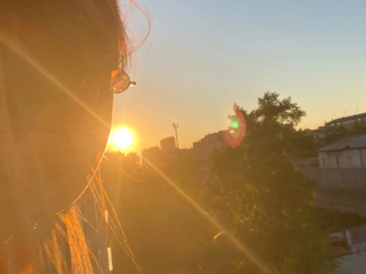 Солнце 10 июня. Четыре солнца. Солнечное затмение (solar eclipse) томат. Солнце 10 июня. Кольцеобразное затмение 2021.