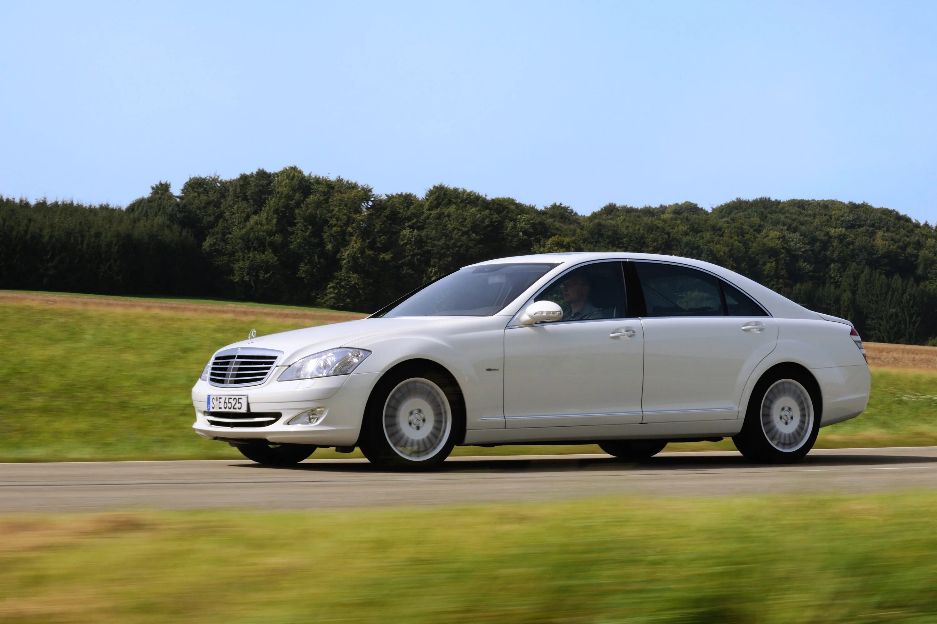 Mercedes s320 2008. Mercedes s class 320. Mercedes benz e320 w211. Mercedes benz s320. Мерседес w 320.
