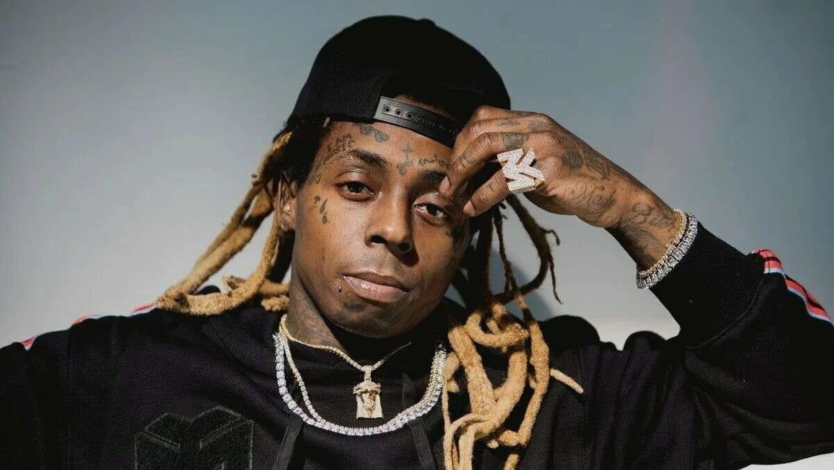 Много рэпер. Рэпер лил уэйн. lil wayne молодой. лил вейн одежда. lil wayne 2009.