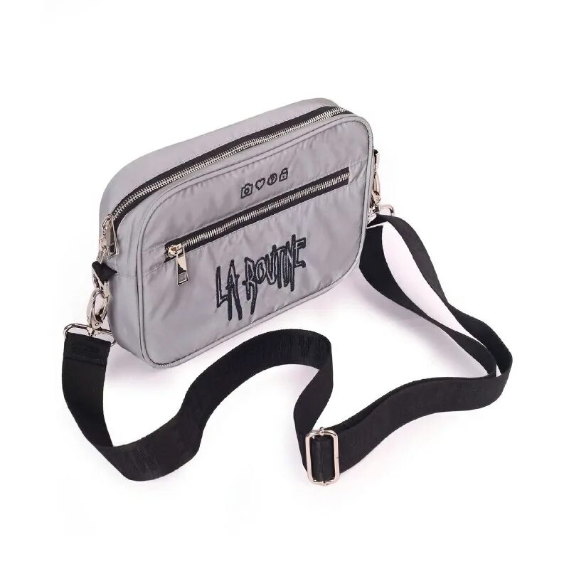 Ля рутин сумка. Сумка рутина. La routine bag рефлектив. Сумка la routine. Рутин мэг сумка.