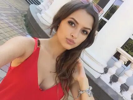 Kira green