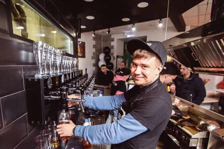 Геллер бар самара. Геллерт бар самара галактионовская. Бар геллерт геллерт самара. Gellert_bar_tlt | тольятти. Геллерт логотип.