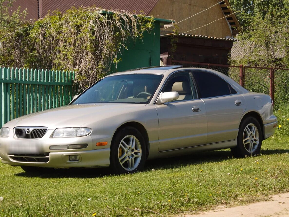 Millenia купить. Мазда Милления 1998 2.5. Mazda Millenia 1998. Мазда Милления 1998. Mazda Millenia, 1998 год.