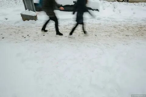 Ходить по рыхлому снегу неудобно так