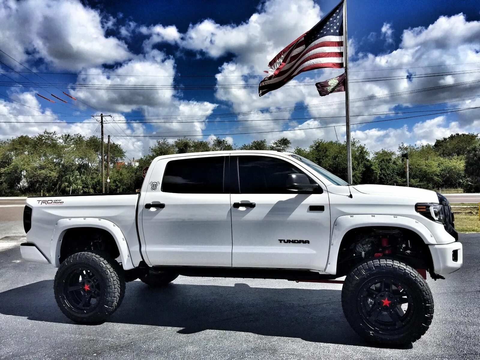 Toyota tundra crewmax 2017. тойота тундра вес. тойота тундра габариты кузова. технические характеристики тойота тундра 5. размер кузова тойота тундра crew max.