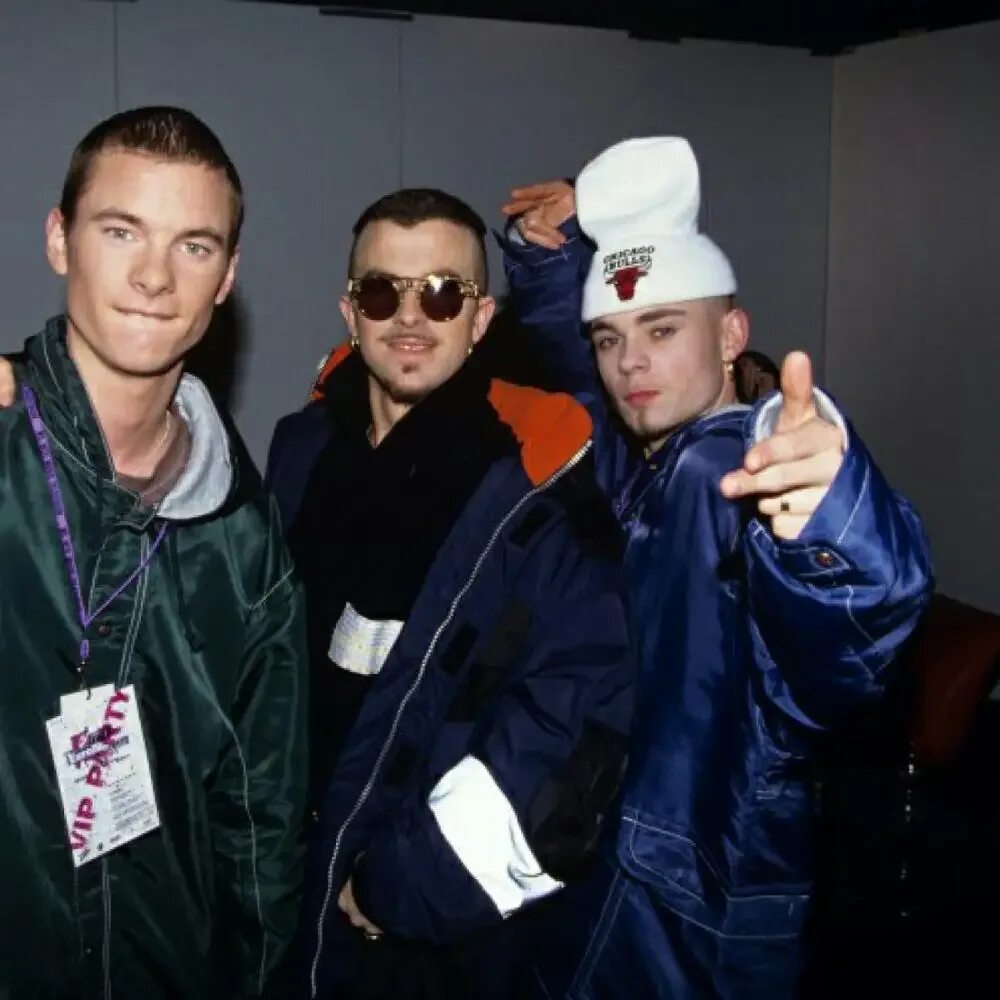 17 тин. Группа East 17. East 17 участники группы. Группа East 17 фото. Ист севентин группа.