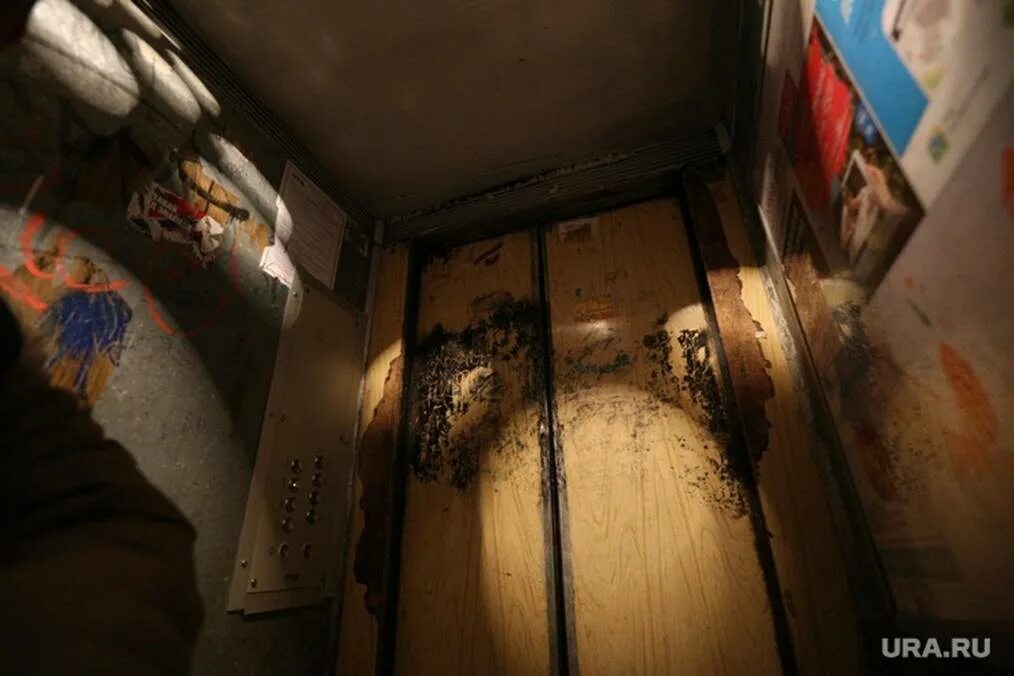 жуткий лифт