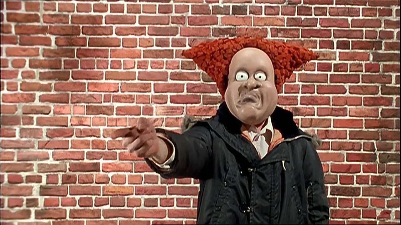 Злобный мальчик 2х2. Мальчик с пистолетом. Злой пацан 2024. Злые дети. Злобный мальчик.