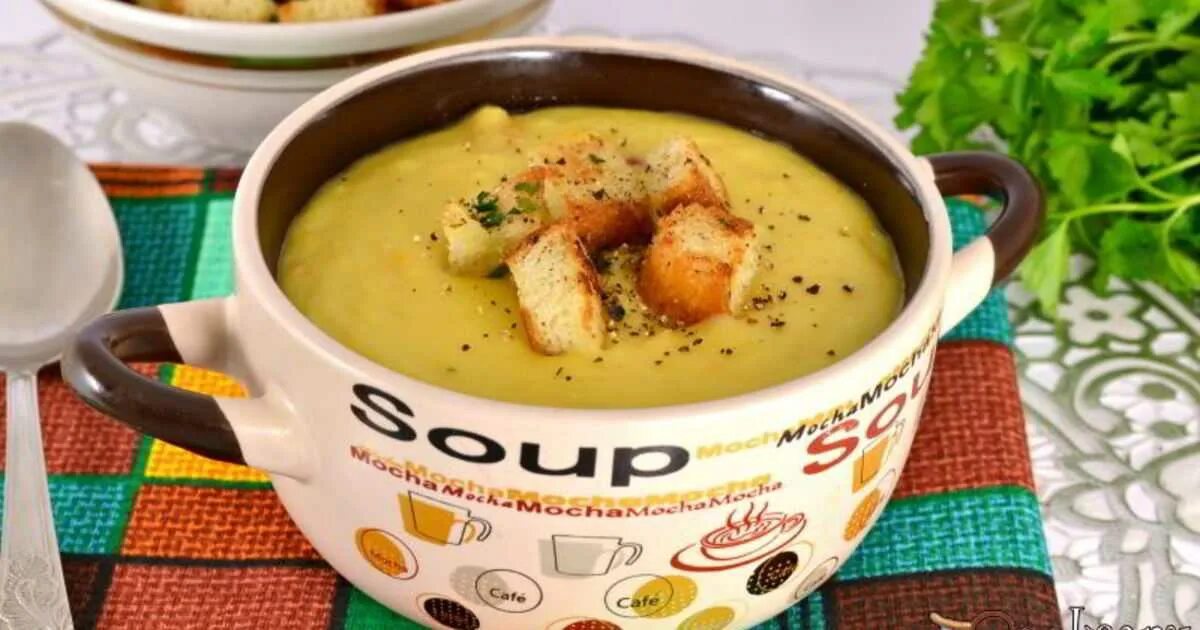 Супы поэтапно. Суп гороховый. Суп с плавленым сыром в мультиварке. Сырный суп в мультиварке. Суп-пюре «гороховый».