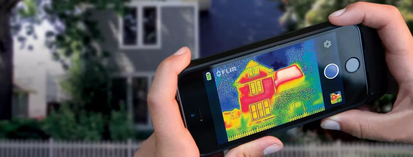 Катерпиллер с 61 с тепловизором. Телефон с тепловизором. Тепловизор имитация. Тепловизор на айфон 7. Seek thermal ios.