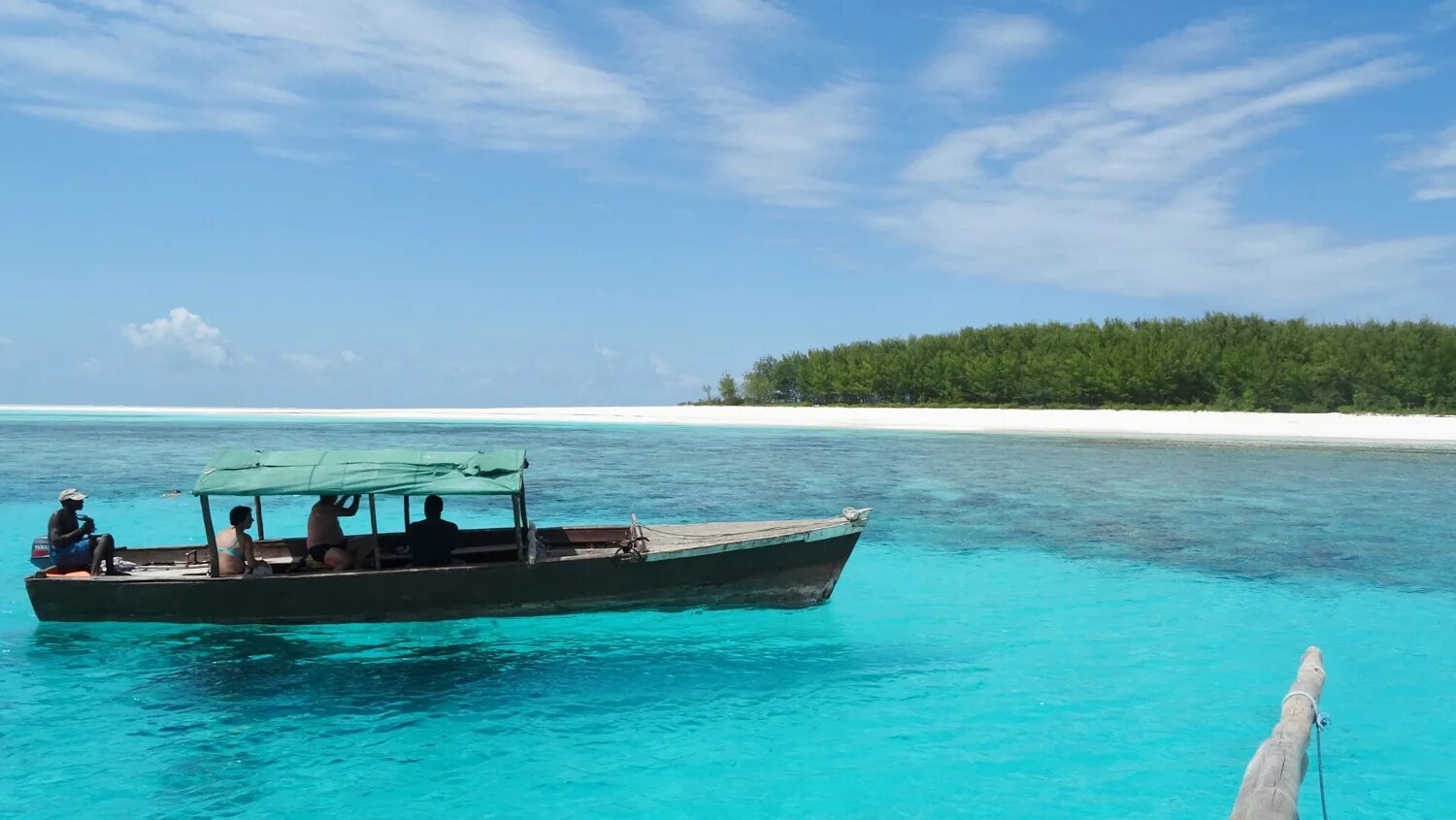 Two large islands. Танзания океан Нунгви. Занзибар. Остров Занзибар. Нунгви Занзибар.