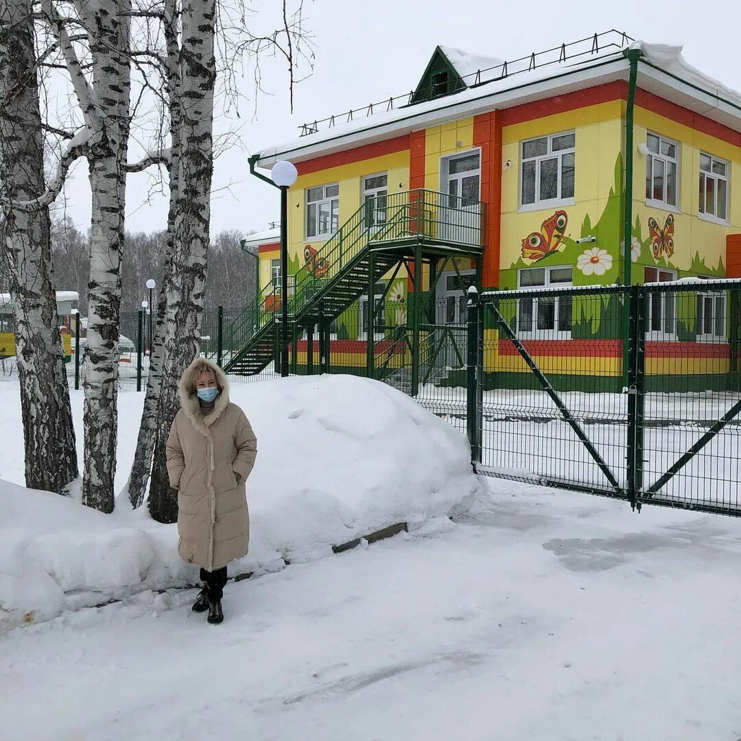 Сад кожевниково. Сад кожевниково. Сад кожевниково. Кожевниково томская область садик. Зырянка томская область садик.