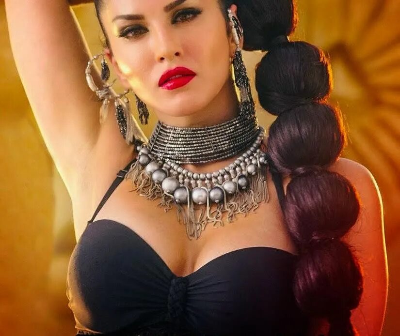 Санни леоне туркииактрис. Санни леоне богиня 2012. Санни леоне 2009. Санни леоне индийская актриса. Санни леоне богиня 2012.