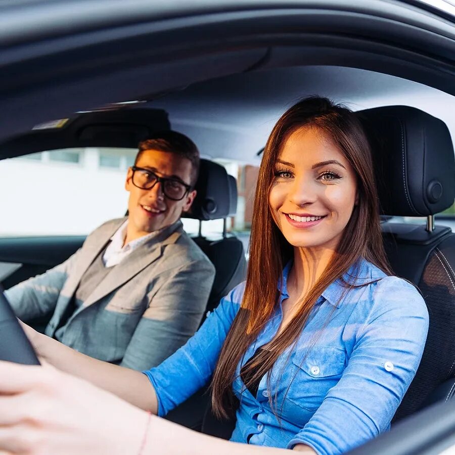 Driven student. Машина и ее управление. Курсы вождения фото девушки. Driving School. Дем авто.