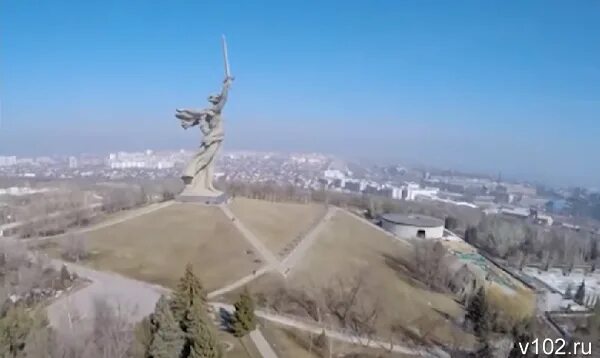 Жителей прилегающих к "Волгоград Арене" домов замуровали за бетонными блоками Вы