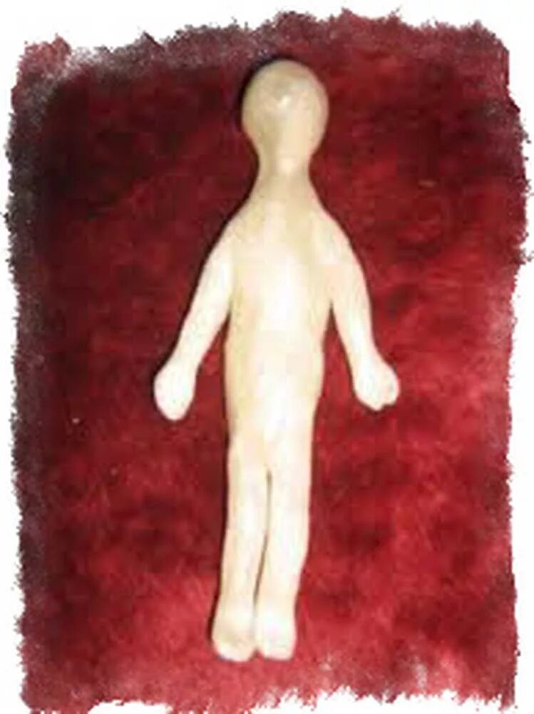 Кукла вуду вольт из воска. Кукла вольт из воска. Человечек из воска. Восковая кукла вольт. Кукла из воска.