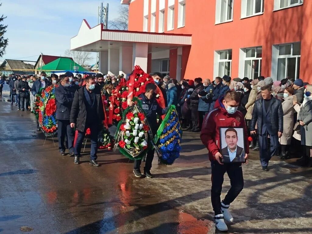 Погода аскино на неделю башкирии. Аскино глава. ришат дихин аскино. глава аскинского района республики башкортостан. дихин ришат маратович глава аскинского района.