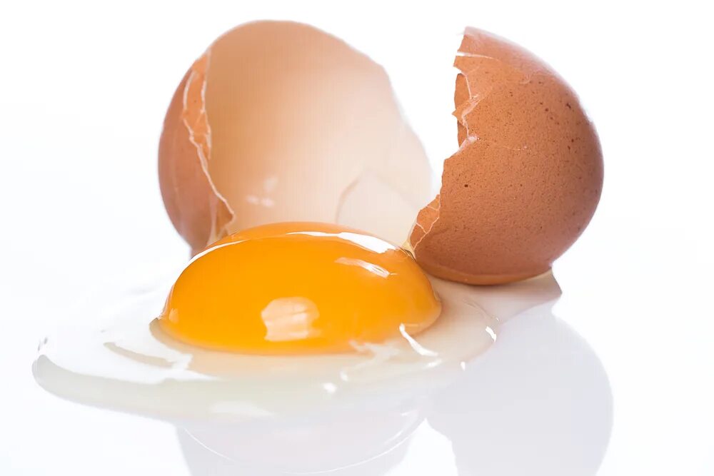 Cracking eggs