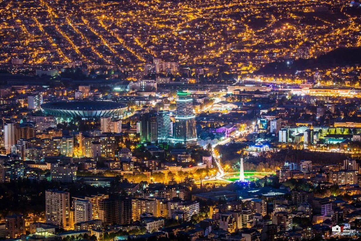 Тбилиси япония. Грузия Тбилиси. Крцаниси Тбилиси. Тбилиси столица. Билтмор Тбилиси.