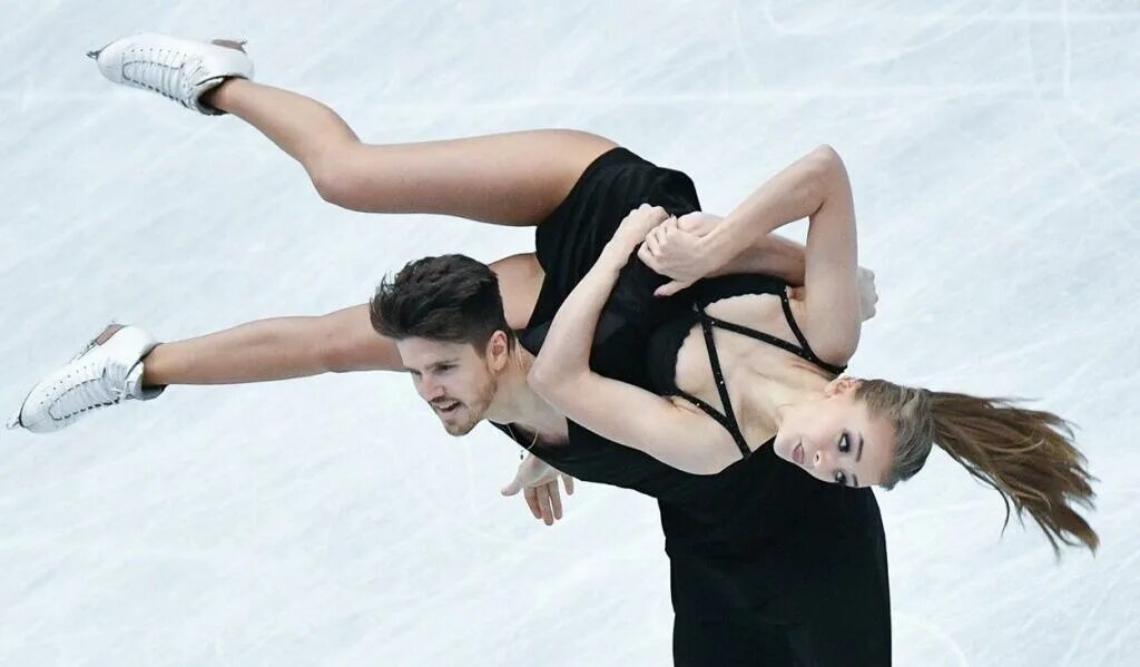 Танцы на льду фильм. Степанова букин олимпиада. Танцы произвольная программа. Егор базин фигурист. Танцы произвольная программа.