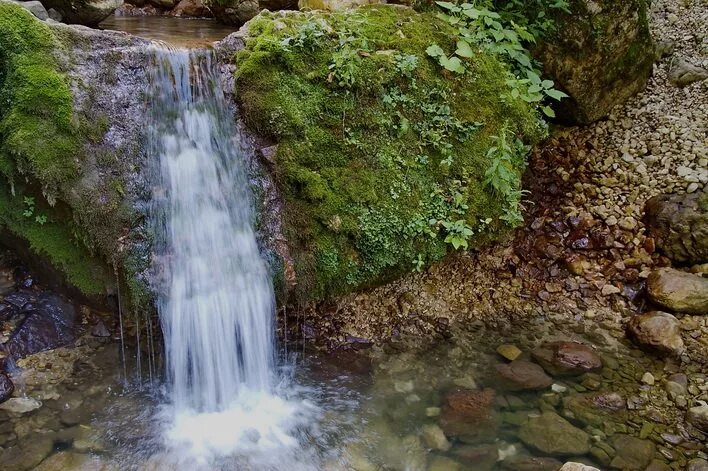 Хрустальный родник вода