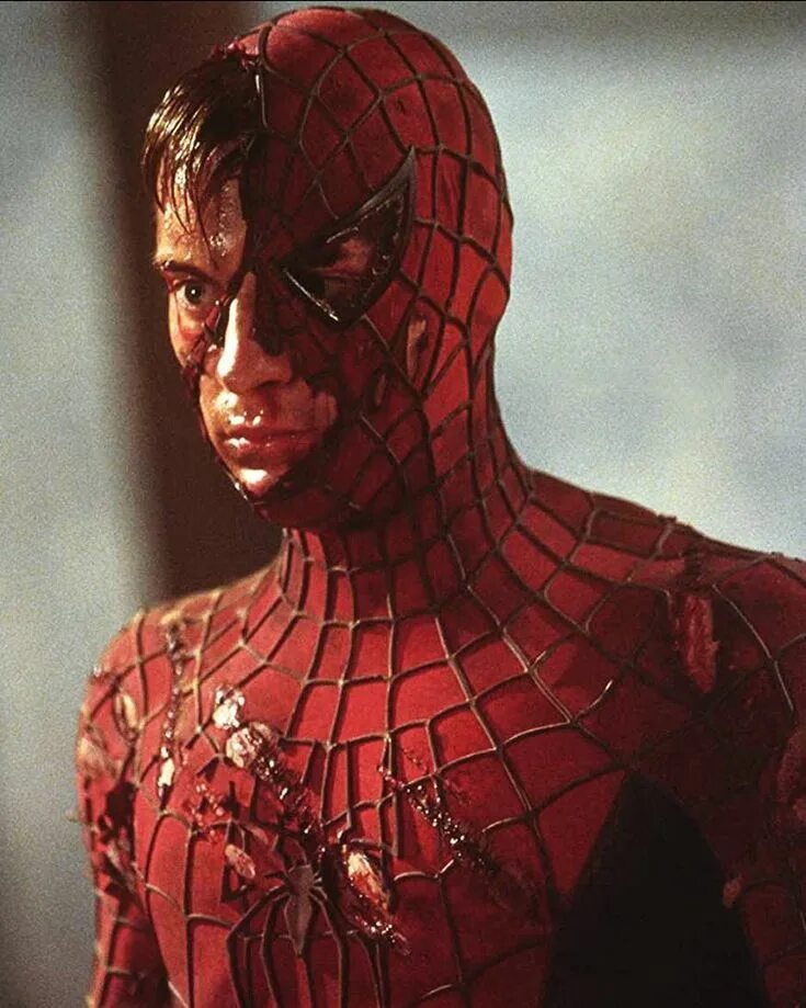 Тоби магуайр и эндрю гарфилд. Паук эндрю гарфилд без маски. Amazing spider-man 1977 маска. Spider man 1977. Человек паук 2004 тоби магуайр паркер питер.