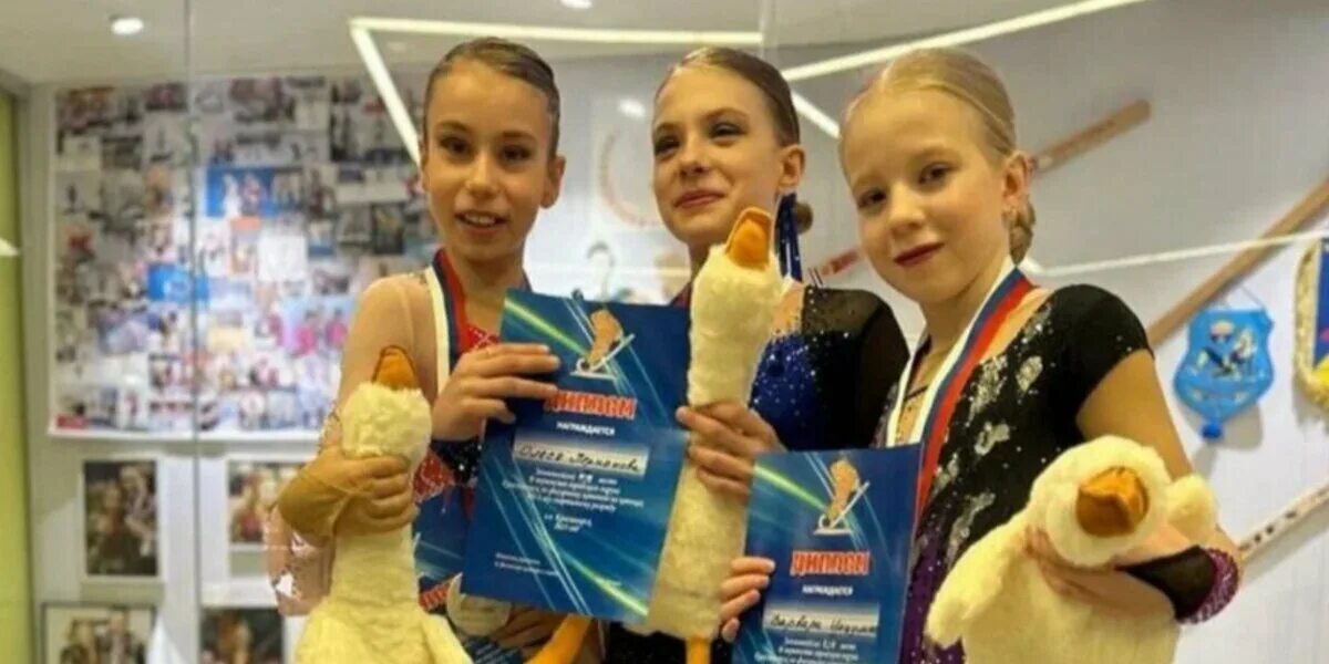 Школа навки фигурное. Академия фигурного катания спб. Школа фигурного катания навка в красногорске. Школа навки фигурное. Школа навки фигурное.