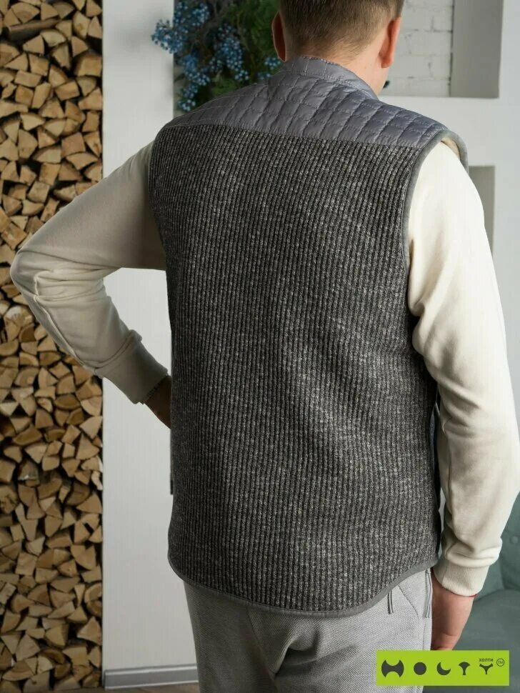 Oakwood одежда жилет лама. Жилет мужской лама. Жилетка овечья мужская вальдберис. Жилетка мужская шерсть. Шерстяная безрукавка мужская.