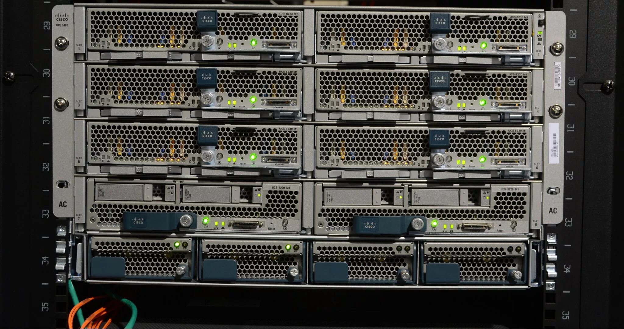 Server can