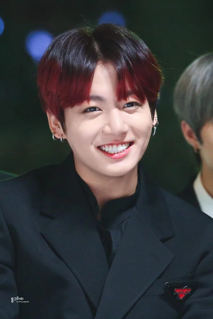 Jungkook creepy pictures bangook. Чон чонгук папочка. Bts эстетика чонгук. Эстетика бтс чонгук черный. Чонгук бтс эстетика.