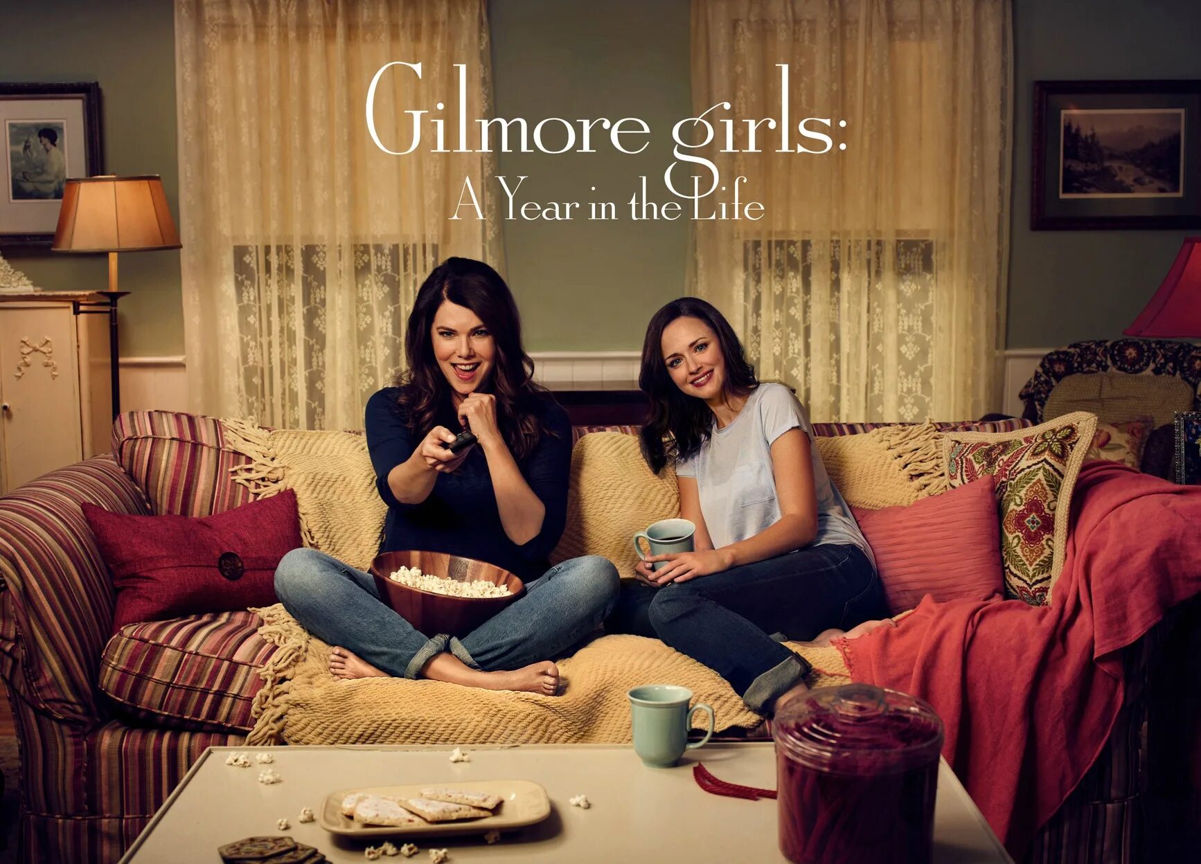 Девочки гилмор/gilmore girls. Мэй уитман отчаянные домохозяйки. Эйми лу вуд половоё воспитание. Девочка из ватикана netflix. Герл нетфликс.