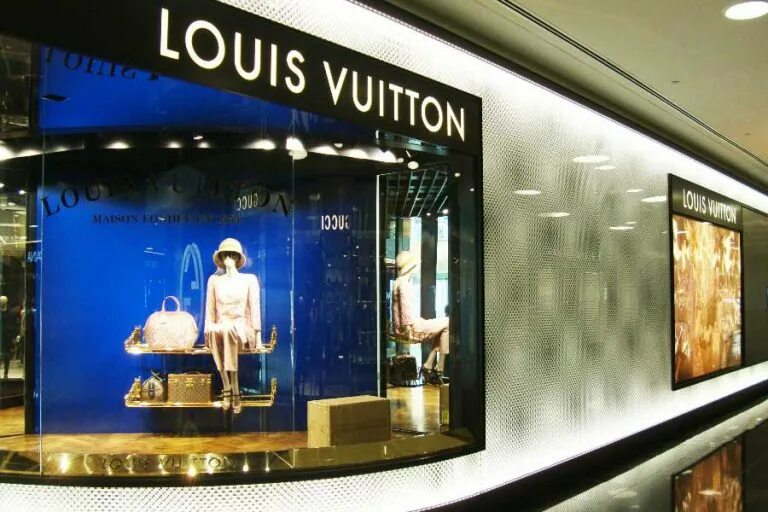 Цум луи виттон. Louis vuitton алматы. Дубай молл луи виттон. Louis vuitton store. Louis vuitton алматы.