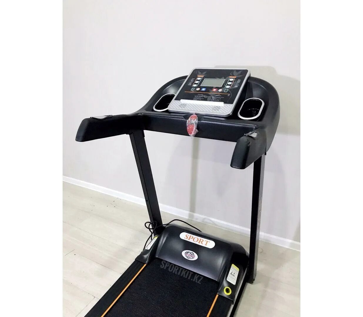 Беговая дорожка life fitness. Беговые дорожки лучшие рейтинг 2023. Запчасти для беговых дорожек. Беговая дорожка gf5080. Gym equipment treadmill беговая дорожка.