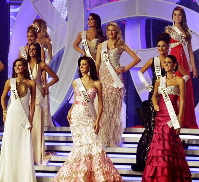 Покажи конкурсы красоты. Мисс Венесуэла 2008. Мисс Вселенная 2008 победительница. Платье на конкурс красоты. Венесуэла конкурс красоты.
