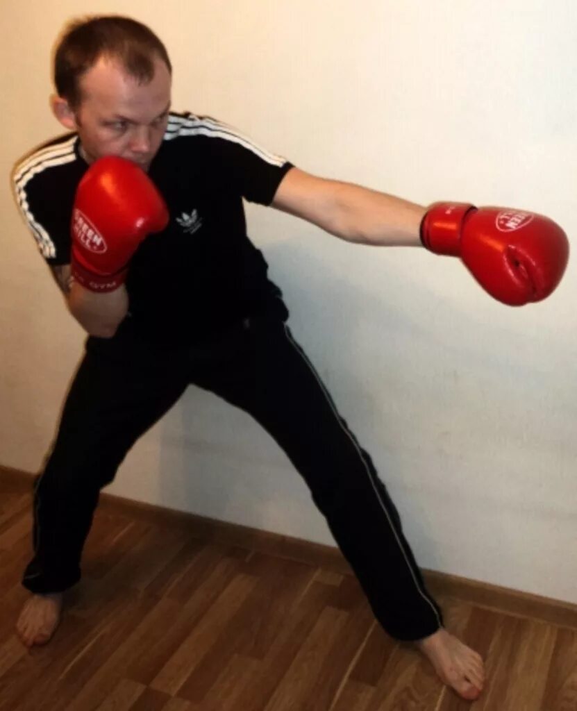 Два удара левой