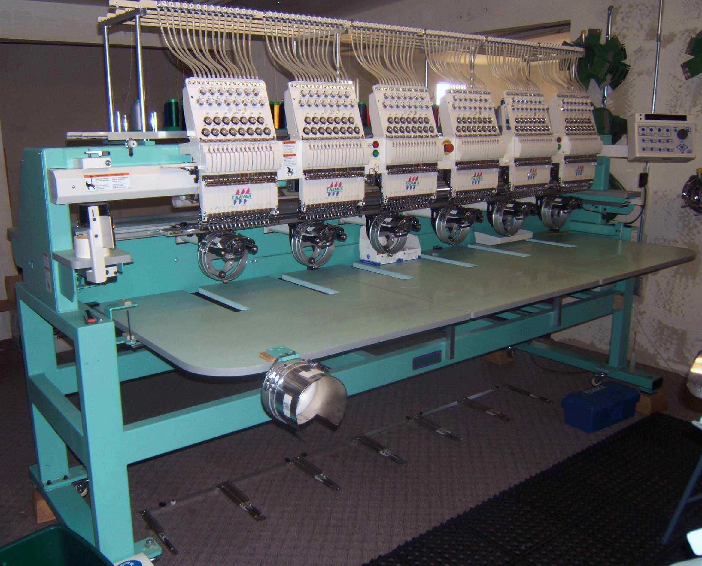 Вышивальная машина Tajima TFMX-c1501. Embroidery Machine Tajima. Вышивальная машина Tajima одноголовая. Tajima LC-320в. Multipart machines