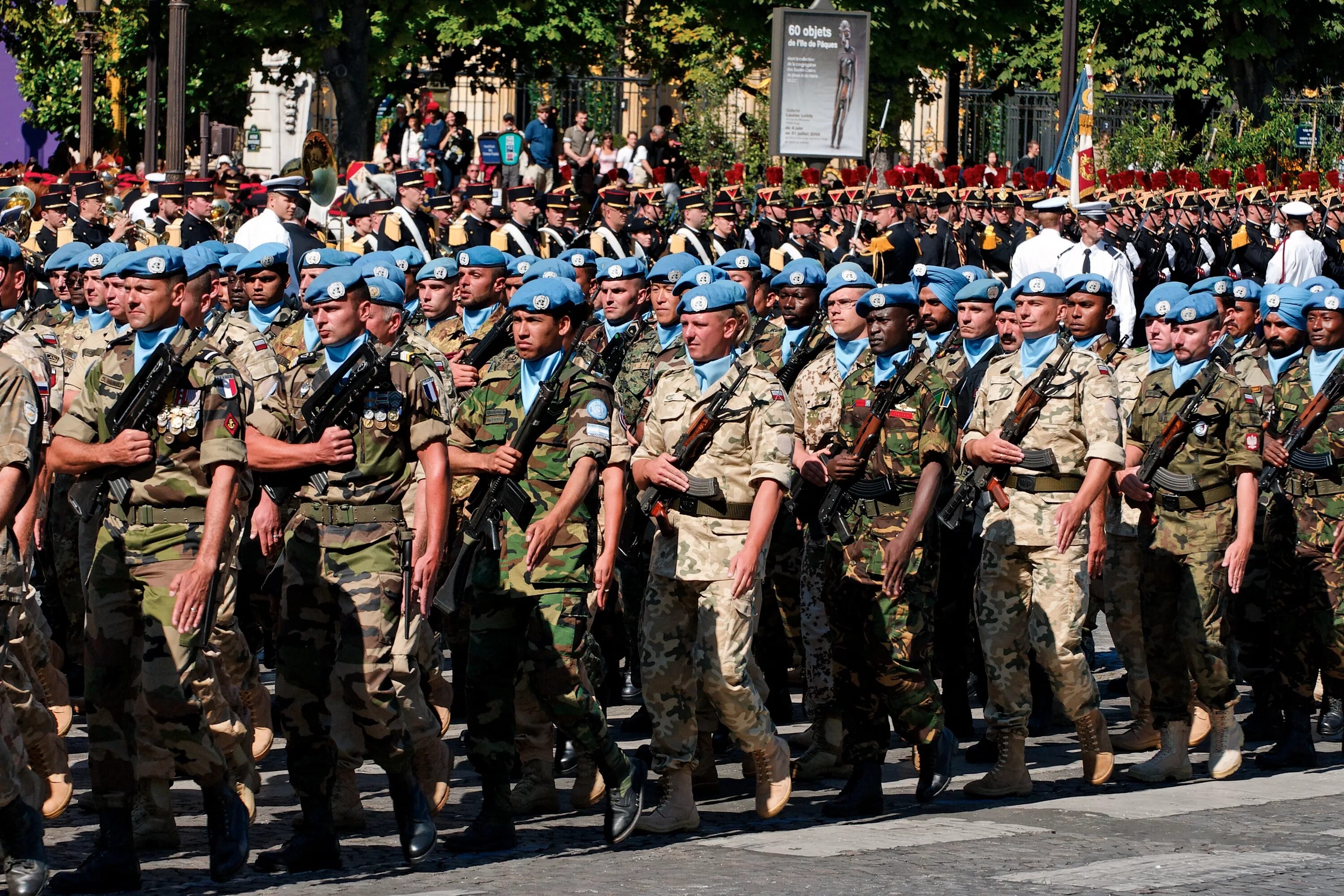 Peace keeping. Миротворческая армия ООН. Форма миротворческих сил ООН. Бойцы ООН. Солдаты миротворческих сил ООН.