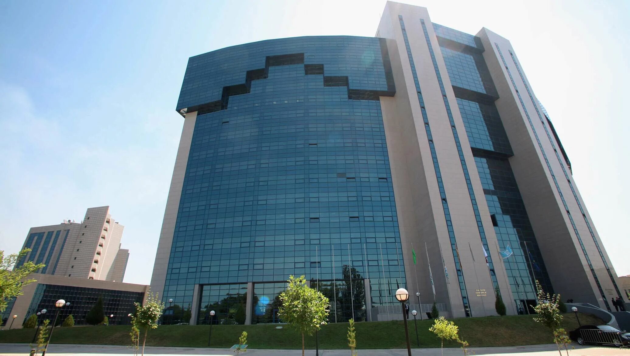 Интернешнл ташкент. Tashkent city international business center. ташкент деловой центр ташкент сити. international business centre in tashkent. orient business center ташкент.