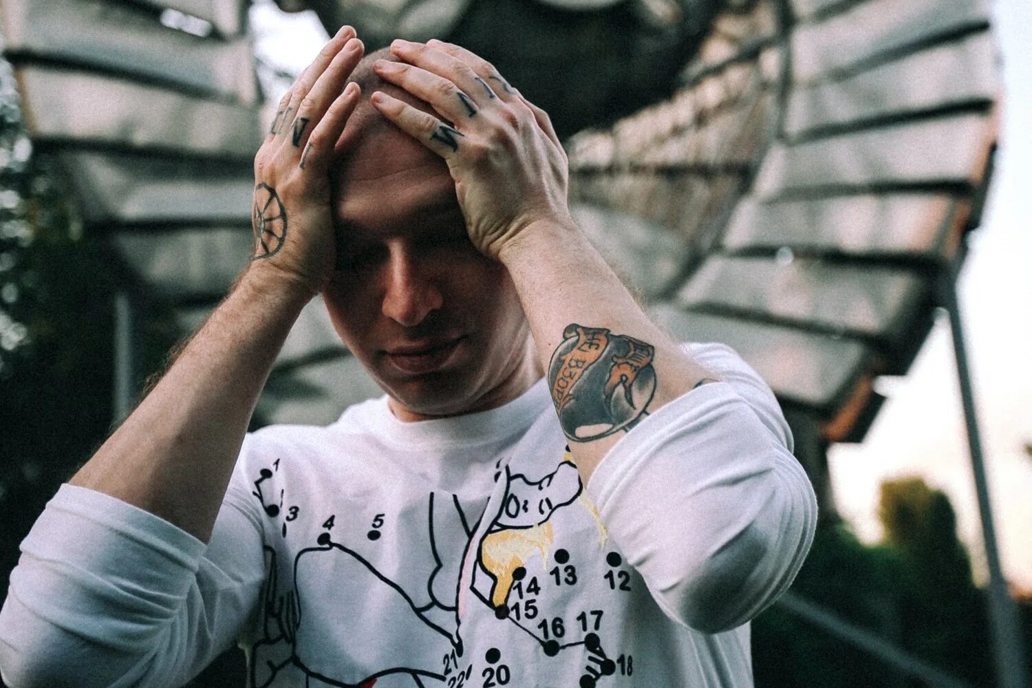 Где сейчас живет оксимирон. Мирон фёдоров. oxxxymiron. мирон рэпер. cctv оксимирон.