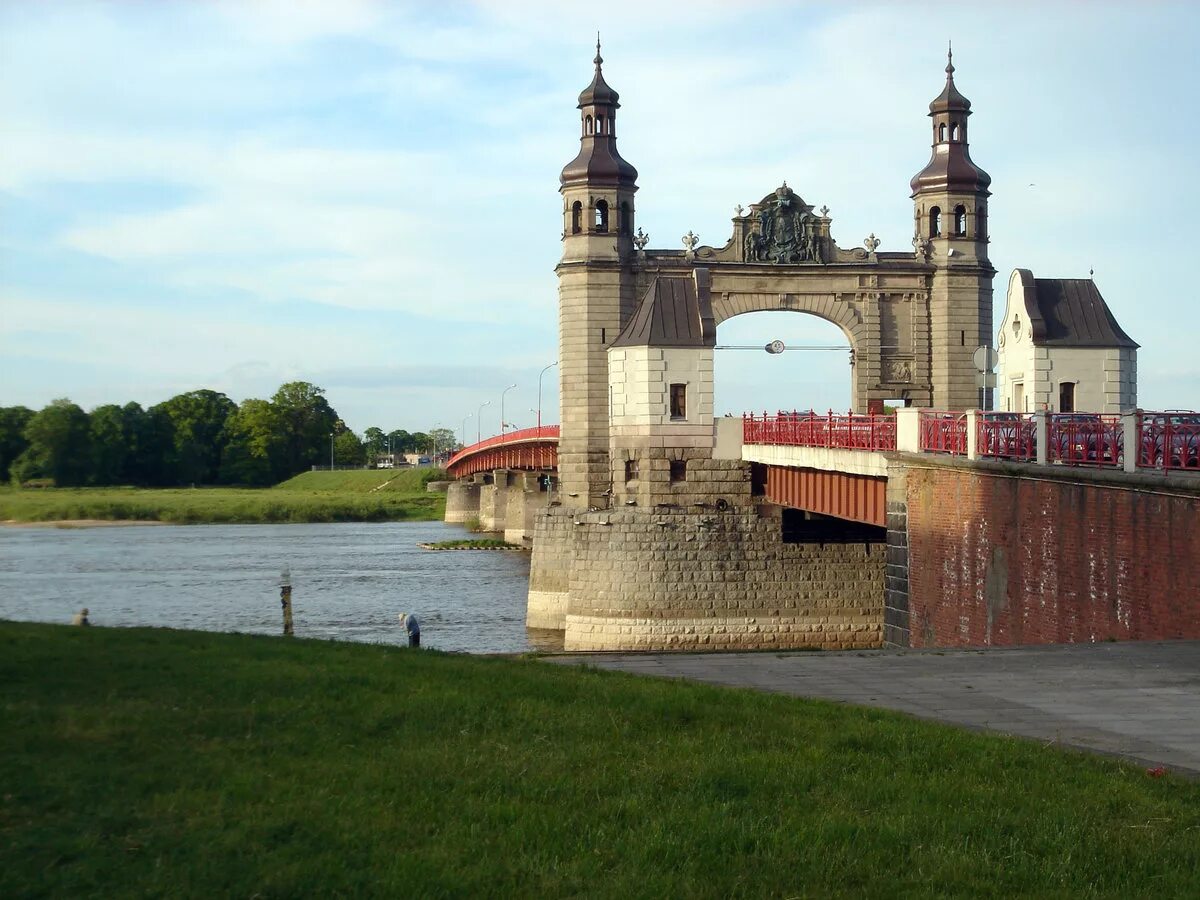 мост королевы луизы советск калининградской области. экран советск. тильзит мост королевы луизы. победы 33 советск калининградская область. экран советск.