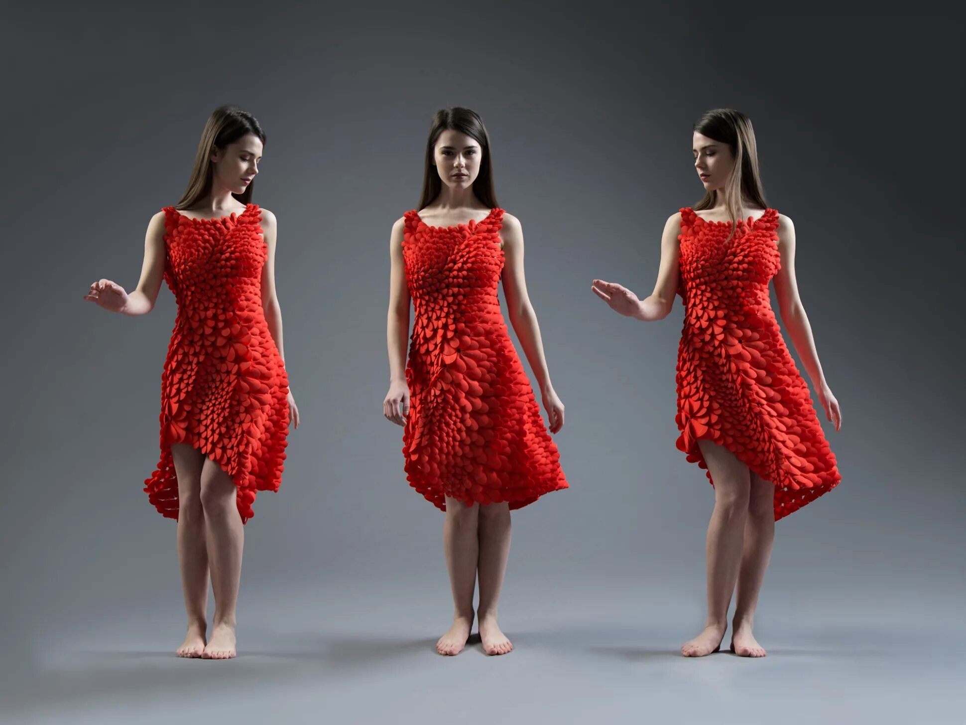 Sims 3 dress transparent. Три девушки в платьях. Две девушки в вечерних платьях. Платья из 3d ткани. 3 платья.