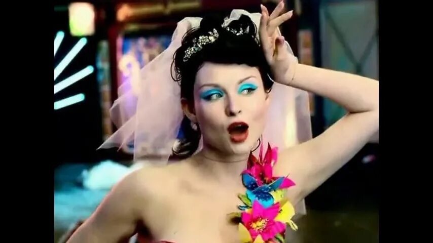 Софи Эллис Бекстор 2001. Sophie Ellis-Bextor горячие. Sophie Ellis-Bextor клипы. Элис Бекстор 2023.