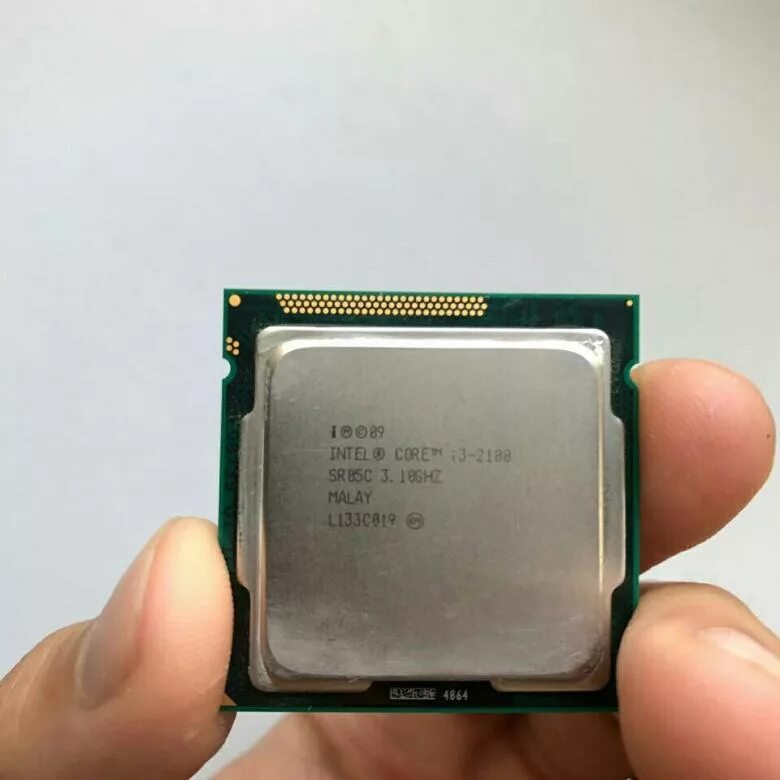 Процессор Интел кор ай 3. Core i3 8145u. Интел поколения процессоров i3. Процессор Intel Core i3 2100.