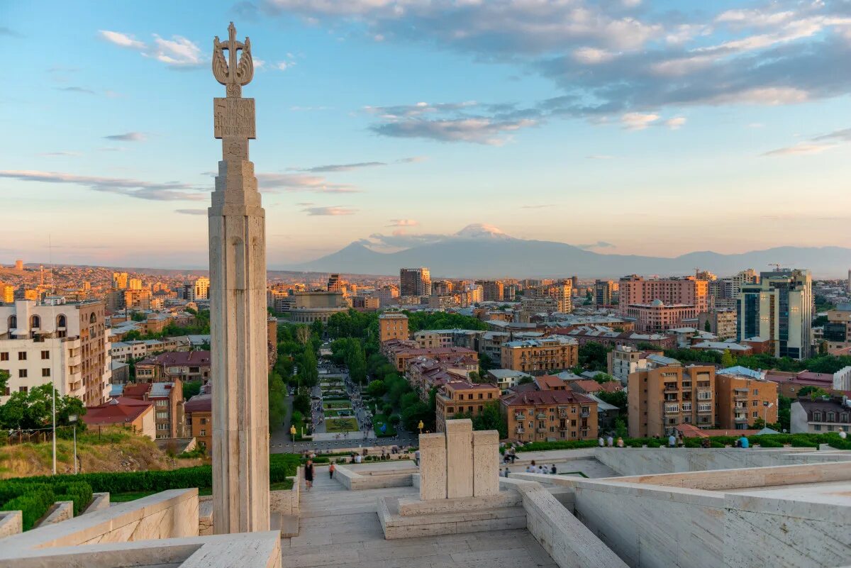 Yerevan city zen. City armenia. Вид на арарат с каскада ереван. Столица армении ереван. Столица армении ереван.