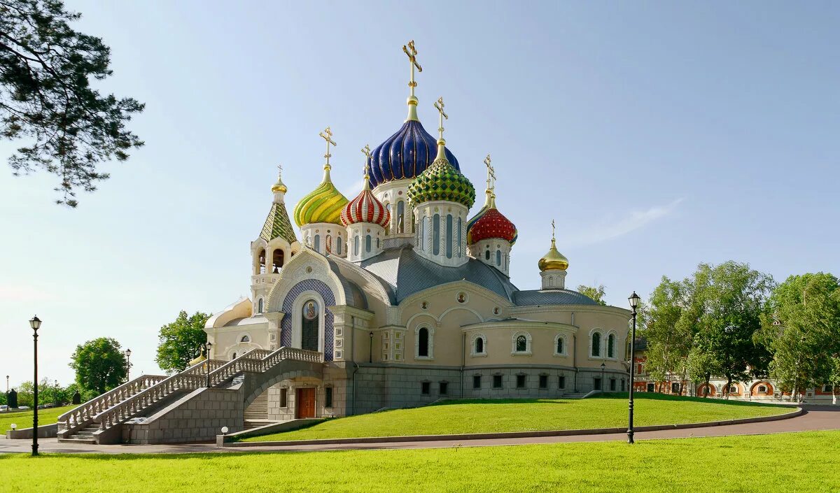 храм святого игоря черниговского, переделкино, москва. храм святого благоверного князя игоря черниговского. собор святого игоря черниговского. собор святого игоря черниговского. церковь святого игоря черниговского ново-переделкино.