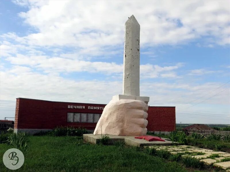 Владыкино Ртищевского района Саратовской области. Село Владыкино Ртищевского района. Мемориал село Макарово Ртищевский район. Памятник Владыкино.