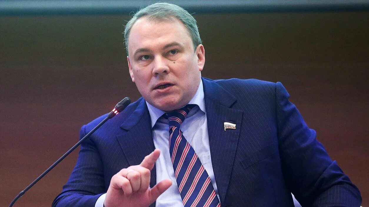 Толстой депутат госдумы. Вице спикера петра толстого. Вице спикер госдумы. Вице спикера петра толстого. Толстой дума.