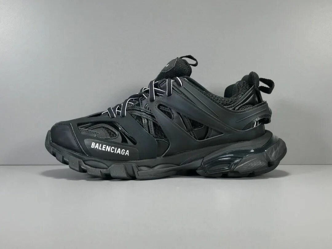 Balenciaga track 3.0. Balenciaga track 3 Black. Баленсиага трак 1. Balenciaga track 1 Black.